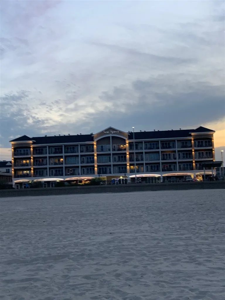 83 Ocean Boulevard Hampton NH 03842