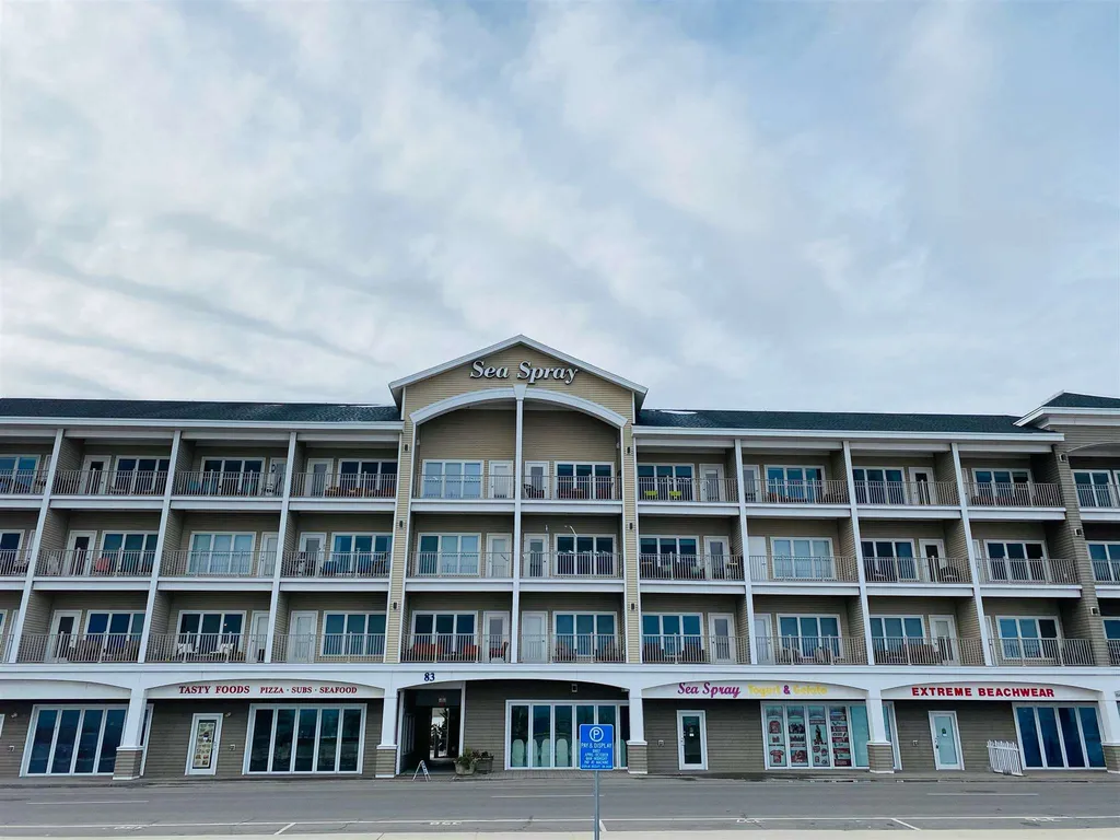 83 Ocean Boulevard Hampton NH 03842