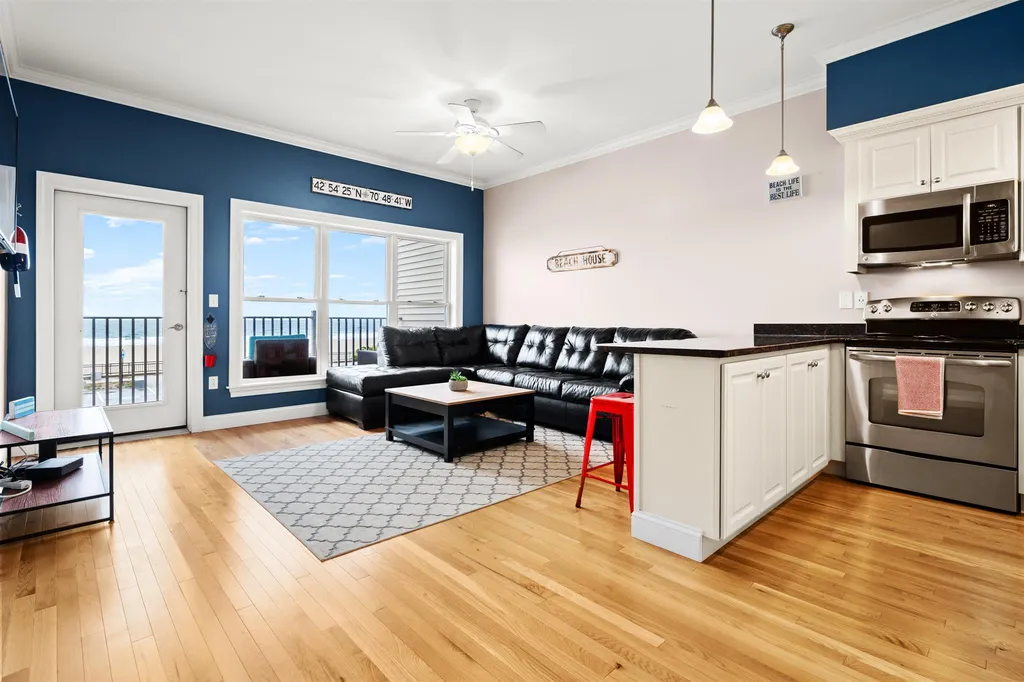 83 Ocean Boulevard Hampton NH 03842