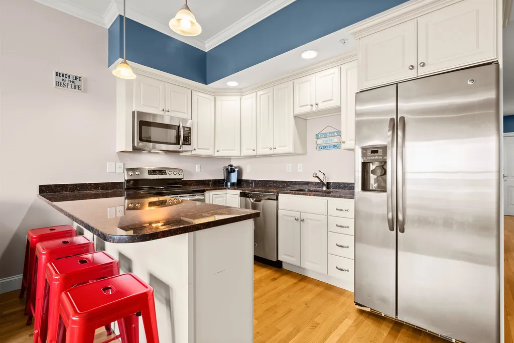 83 Ocean Boulevard Hampton NH 03842