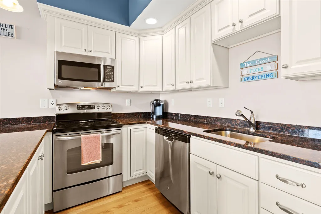 83 Ocean Boulevard Hampton NH 03842