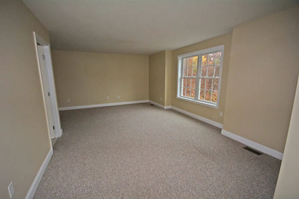 63 Erik Street Merrimack NH 03054-6805