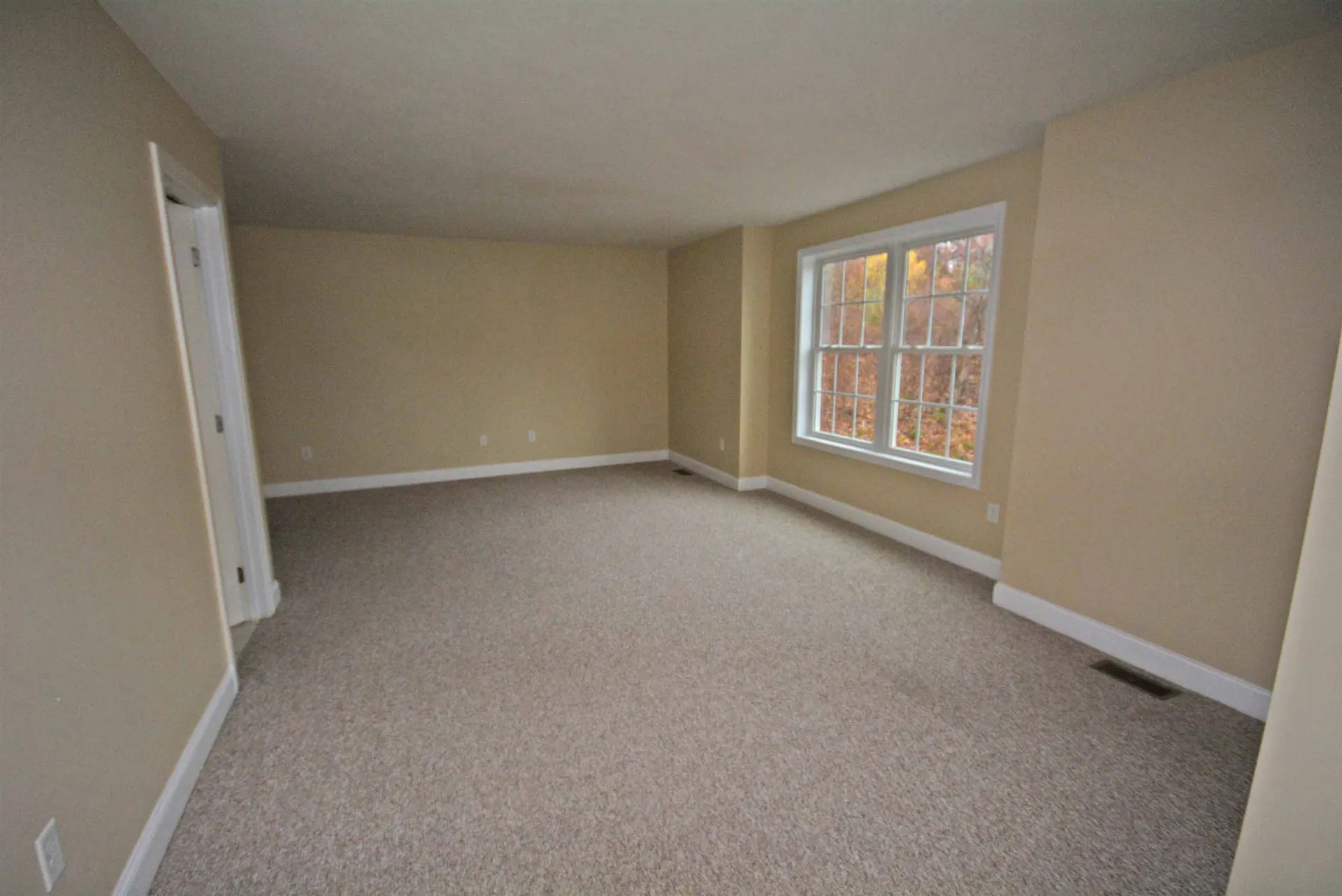 63 Erik Street Merrimack NH 03054-6805