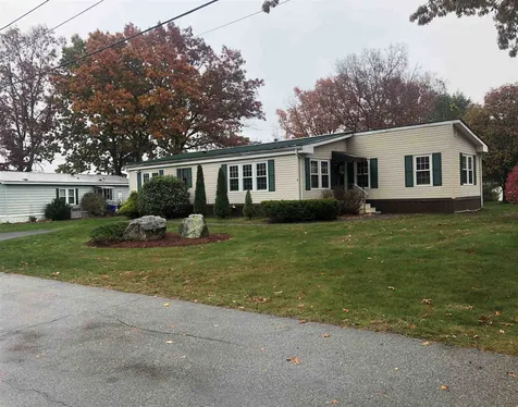 3 Glen Drive Hampstead NH 03841