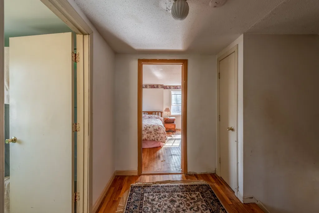 18 Poor Farm Hill Road Newbury NH 03255