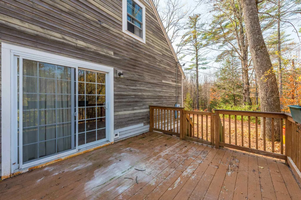18 Poor Farm Hill Road Newbury NH 03255