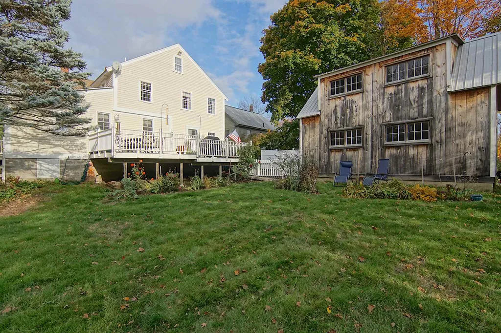 9 Depot Road East Kingston NH 03827
