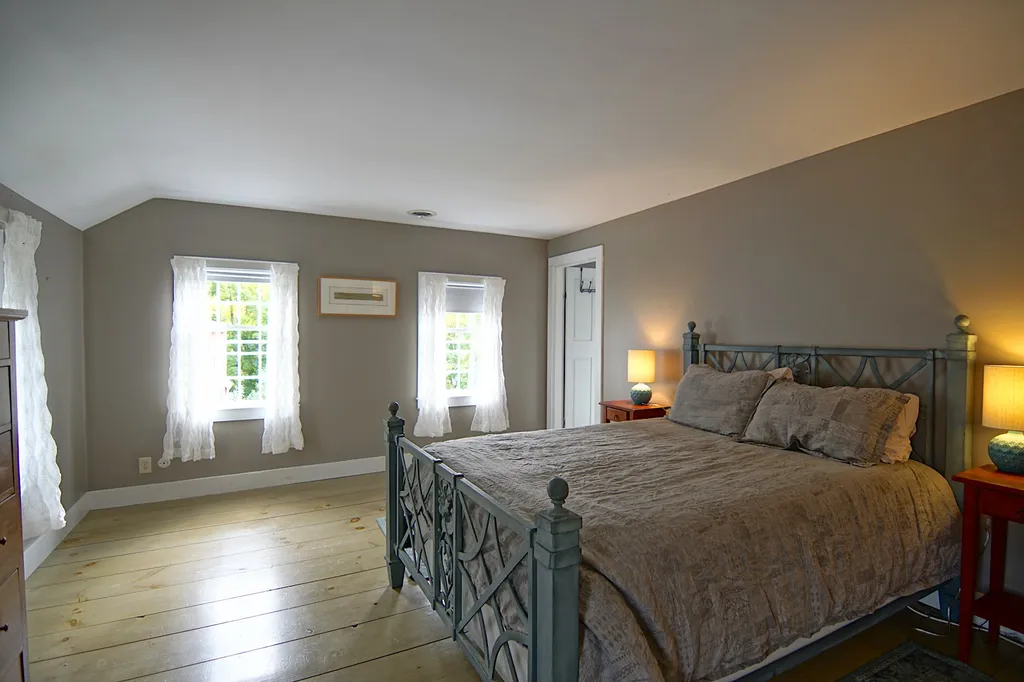 9 Depot Road East Kingston NH 03827