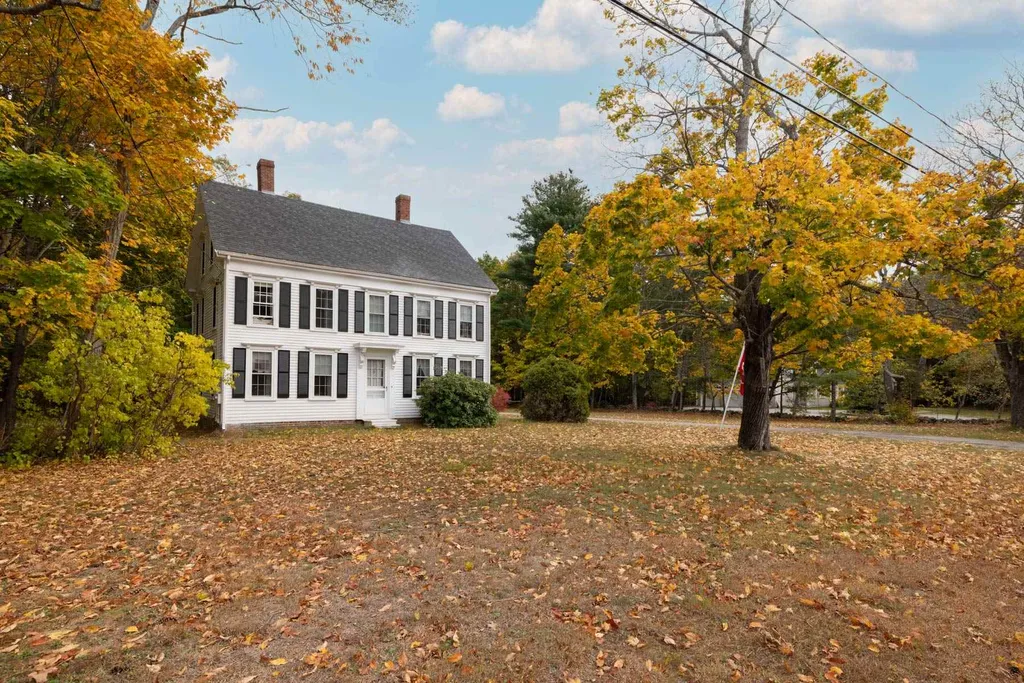 317 Nimble Hill Road Newington NH 03801