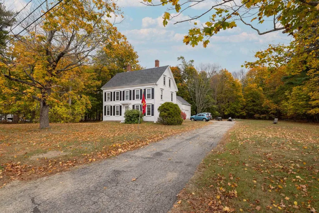 317 Nimble Hill Road Newington NH 03801