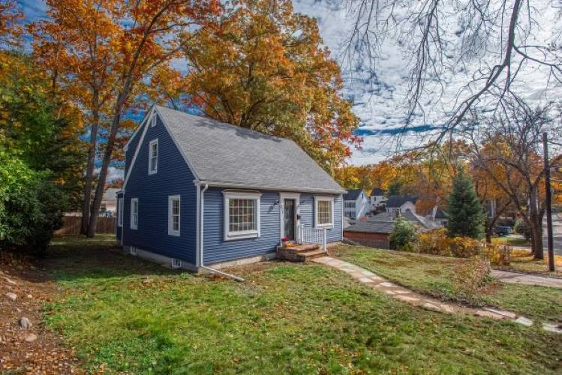375 Hawthorne Street Manchester NH 03104