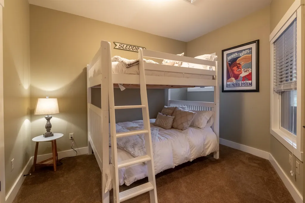 21 Riverside Terrace Lincoln NH 03251