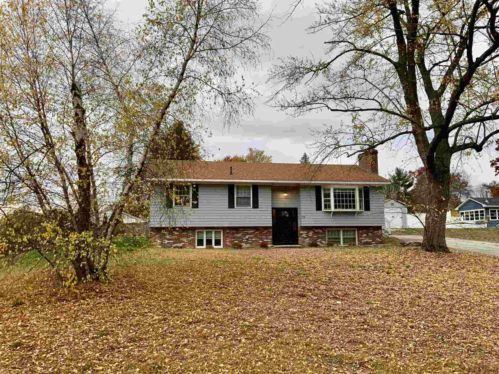 15 Hickory Street Hudson NH 03051
