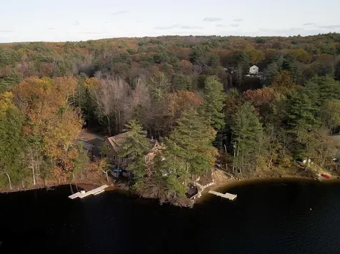 29 Brown Avenue Sandown NH 03873
