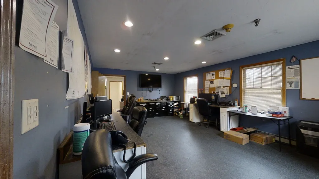 179 E Main Street Tilton NH 03276