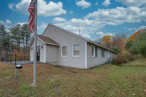 179 E Main Street Tilton NH 03276