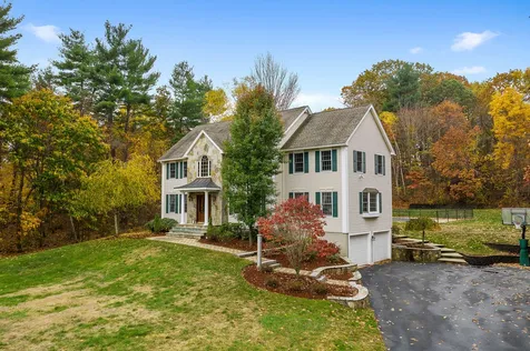 7 Holstein Drive Pelham NH 03076