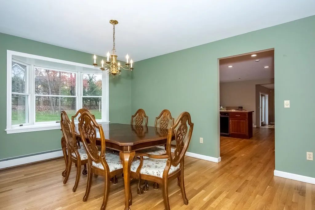 8 Reyners Brook Drive Dover NH 03820