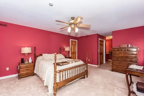 8 Reyners Brook Drive Dover NH 03820