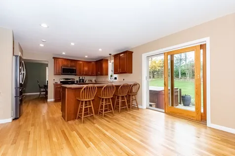 8 Reyners Brook Drive Dover NH 03820