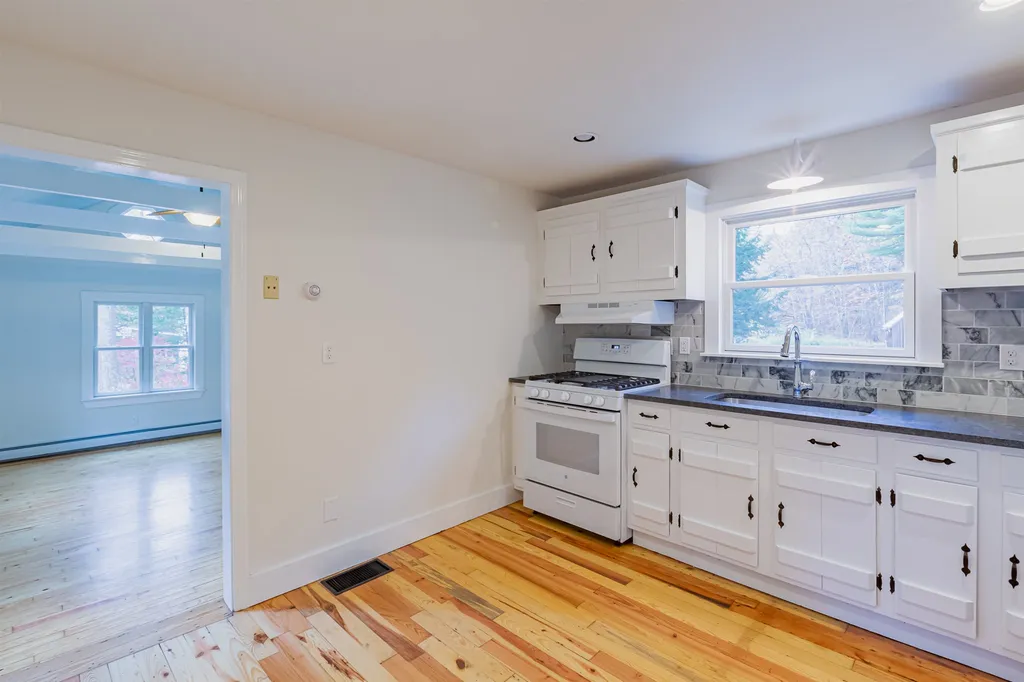 94 Grant Road Newmarket NH 03857