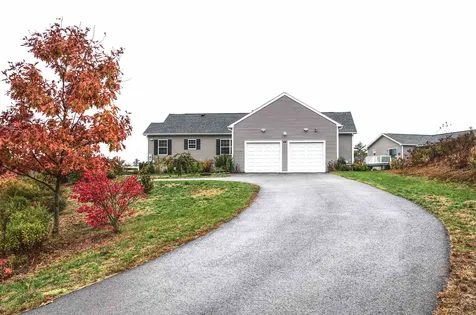 44 Linda Lane Fremont NH 03044