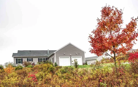 44 Linda Lane Fremont NH 03044