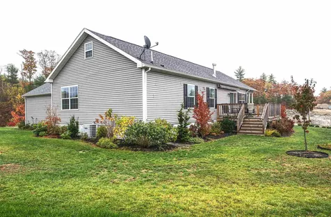 44 Linda Lane Fremont NH 03044