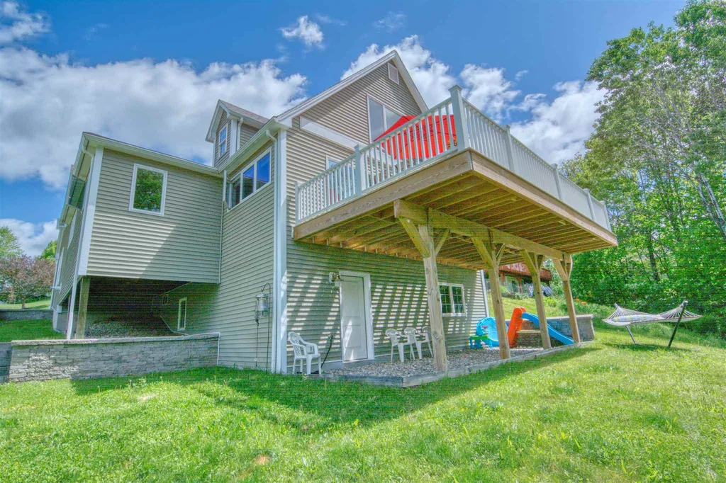 38 Ozzy Lane Hartford VT 05001
