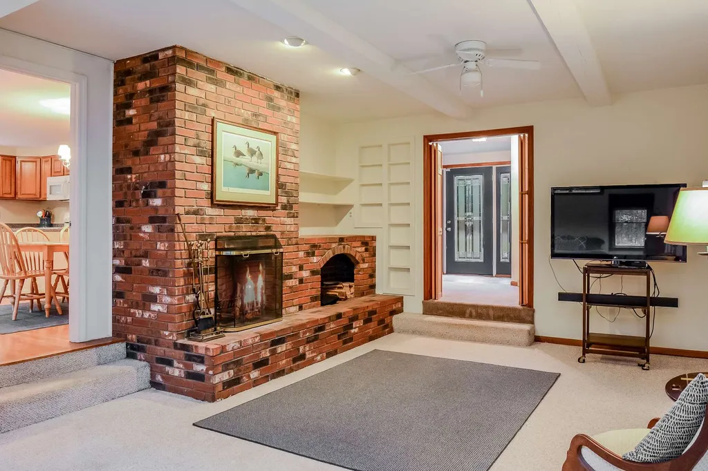 21 Chandler Circle Bow NH 03304