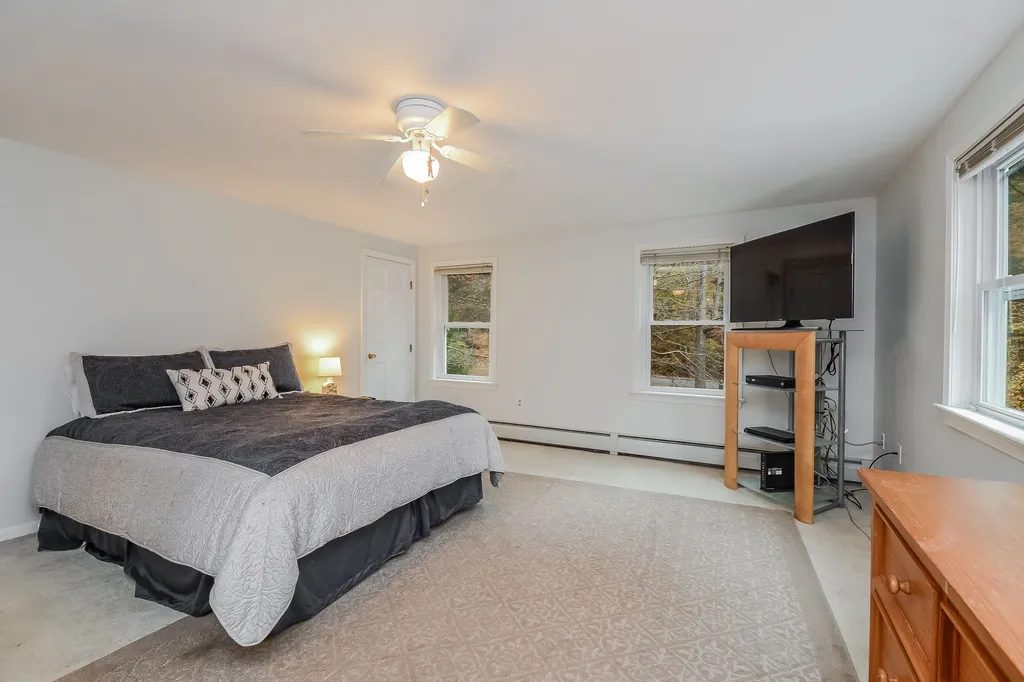 21 Chandler Circle Bow NH 03304