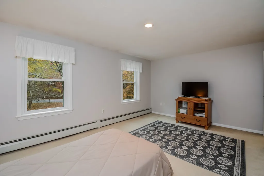21 Chandler Circle Bow NH 03304