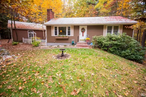 43 Beacon Hill Road Windham NH 03087