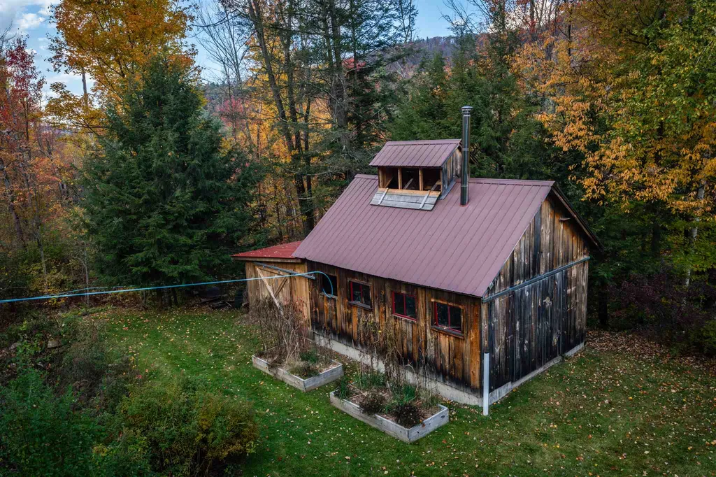 282 Happy Hollow Road Huntington VT 05462