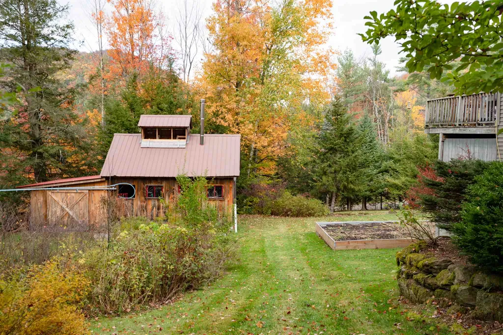282 Happy Hollow Road Huntington VT 05462
