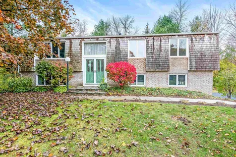 54 Richmond Drive Shelburne VT 05482