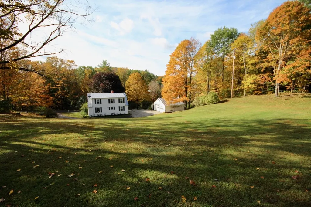 32 Bowers Road Hartland VT 05048