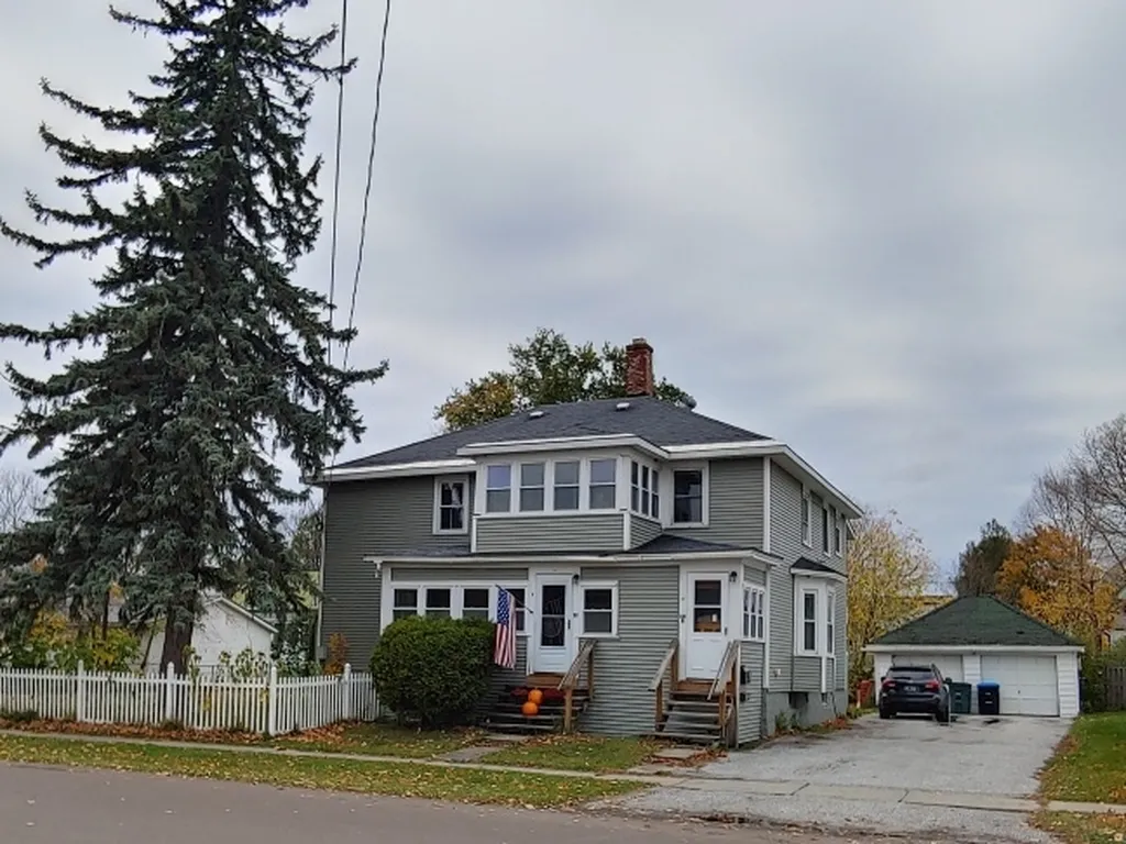 30 South Elm Street St. Albans City VT 05478