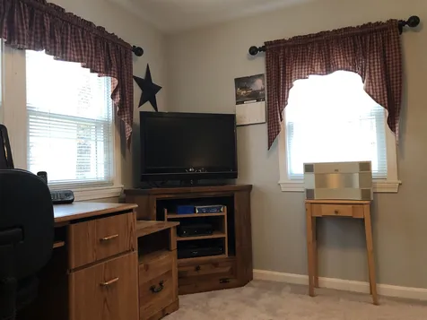 58 Goldfinch Road Barrington NH 03825