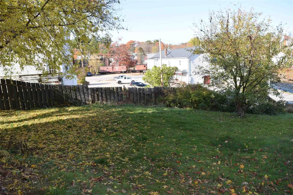 8 Elm Street Northfield NH 03276