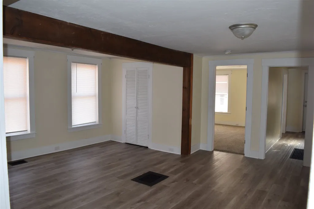 8 Elm Street Northfield NH 03276