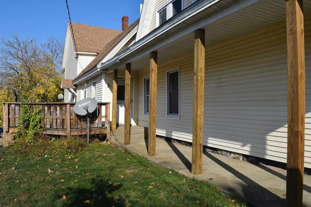 8 Elm Street Northfield NH 03276