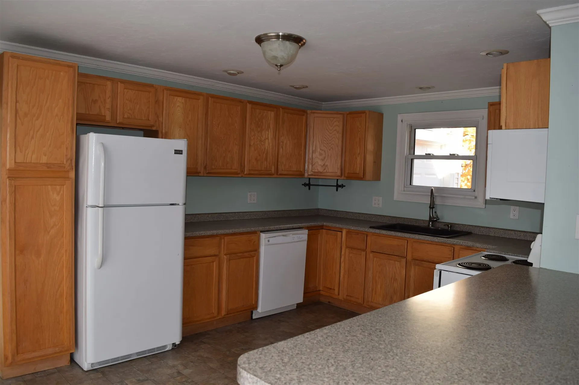 8 Elm Street Northfield NH 03276