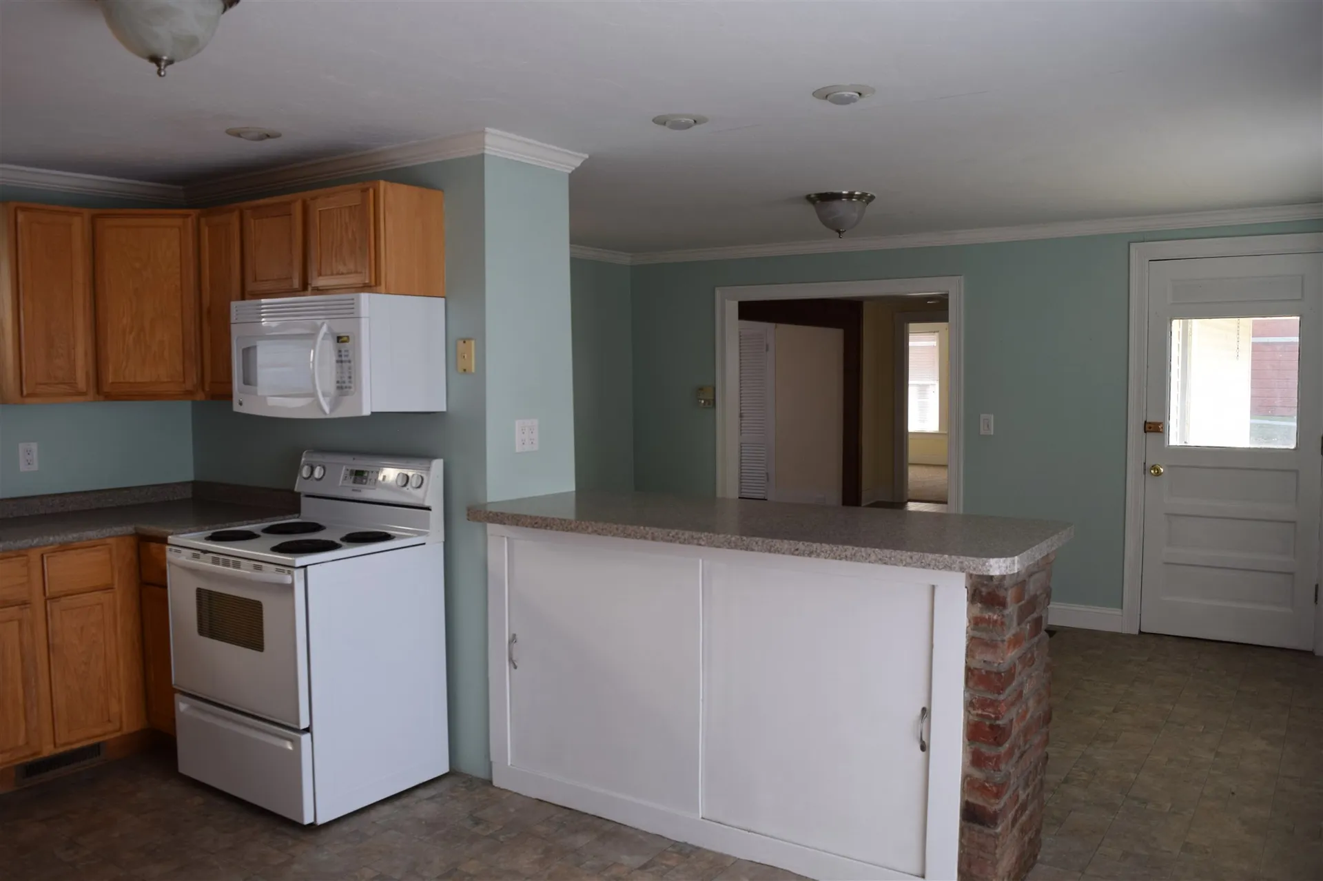 8 Elm Street Northfield NH 03276