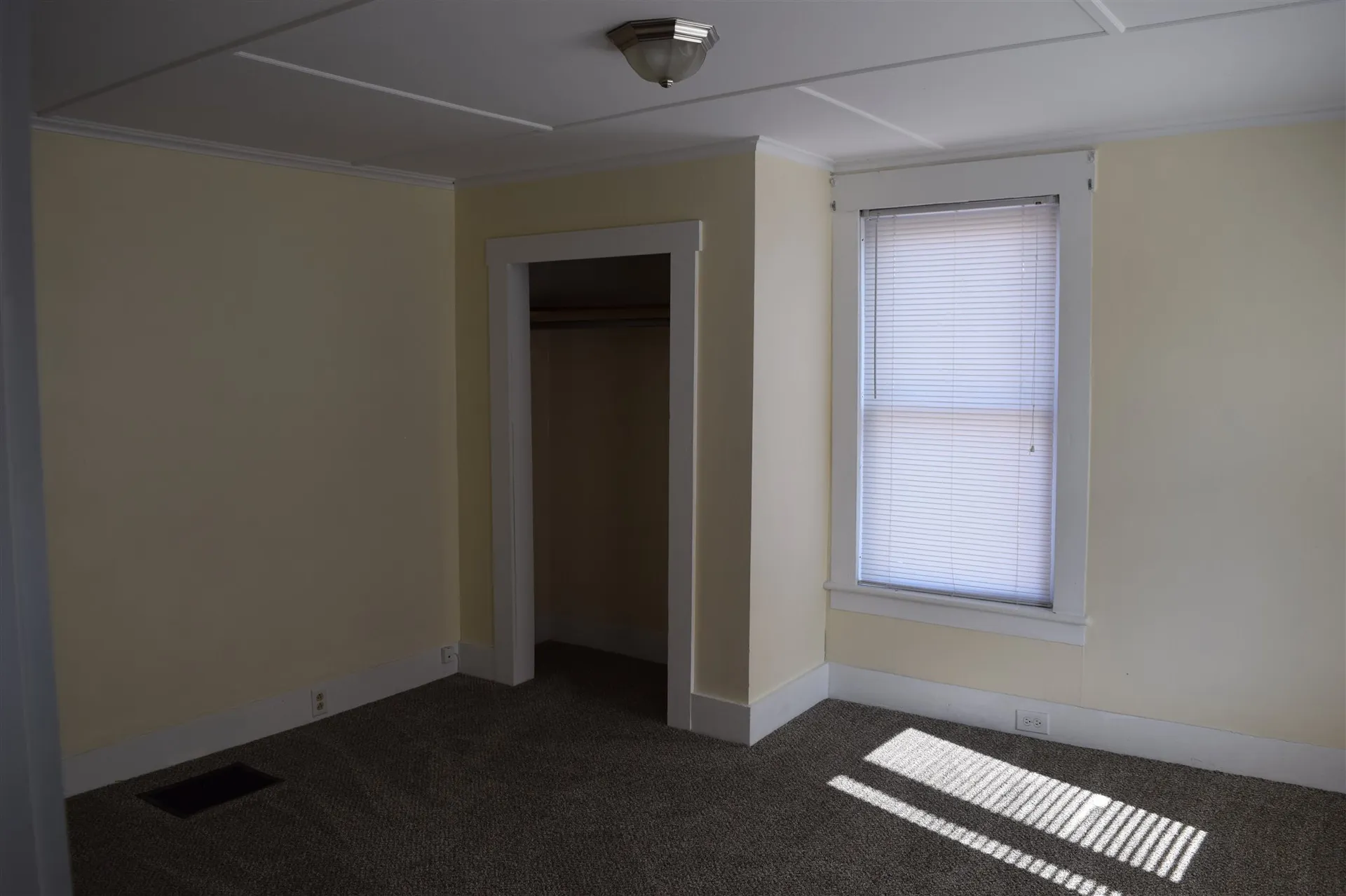 8 Elm Street Northfield NH 03276