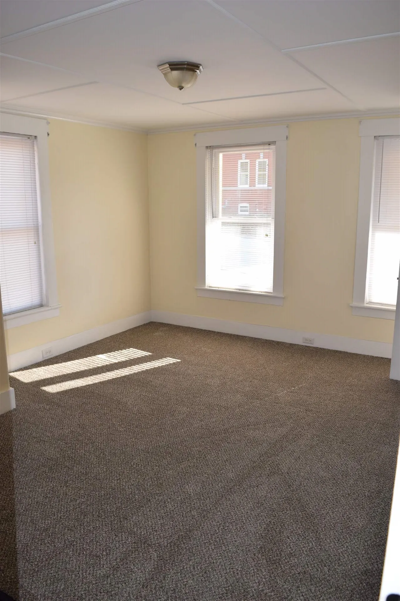 8 Elm Street Northfield NH 03276