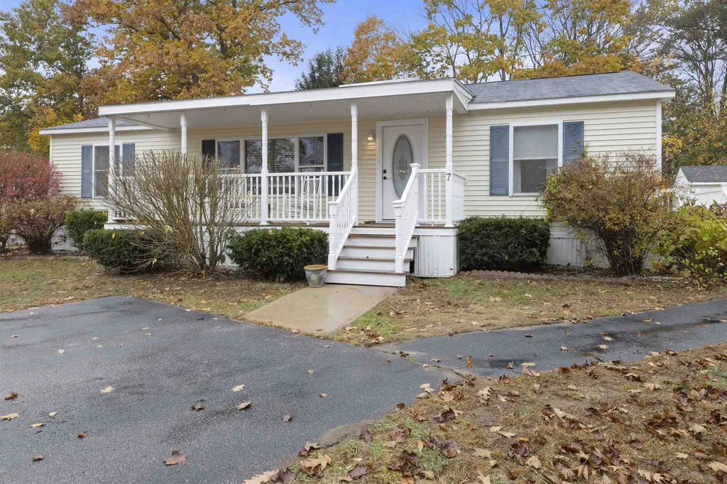 7 Sunnybrooke Drive Dover NH 03820