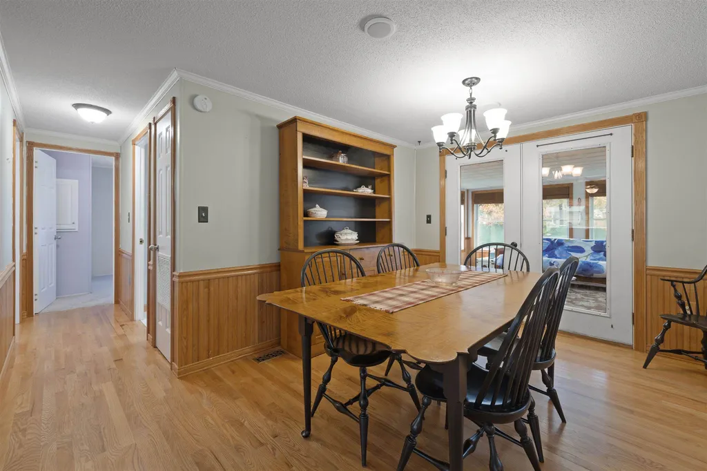 7 Sunnybrooke Drive Dover NH 03820