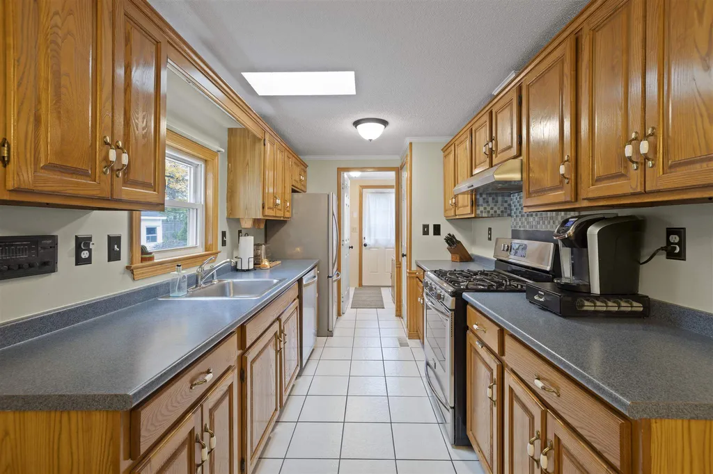 7 Sunnybrooke Drive Dover NH 03820