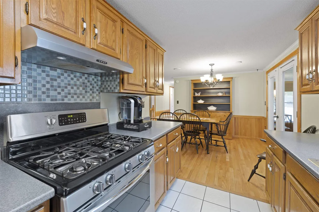 7 Sunnybrooke Drive Dover NH 03820